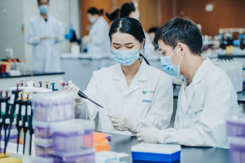 南京“新年第一會”曹林代表民企發(fā)聲，諾唯贊以創(chuàng)新通信技術開發(fā)擲地有聲